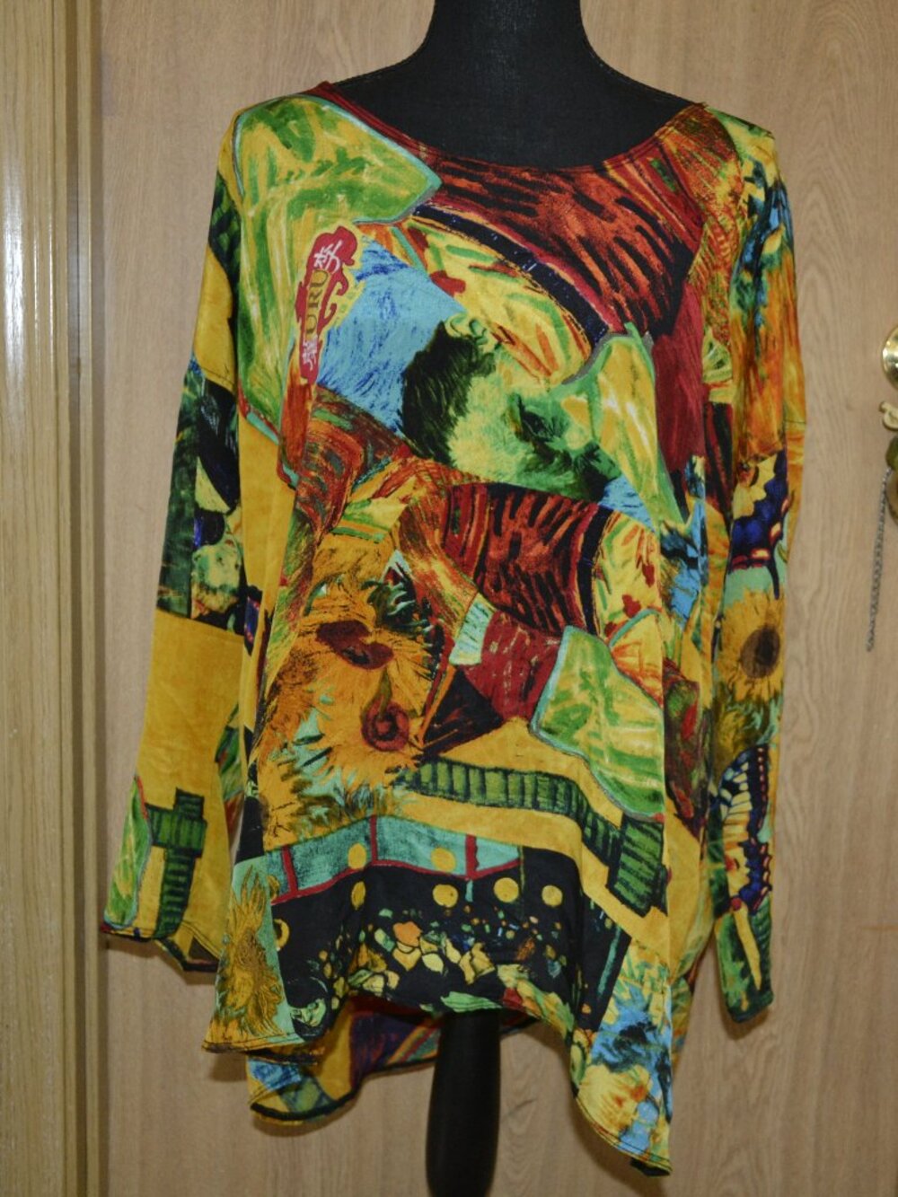 URU Silk Colorful Artsy Top